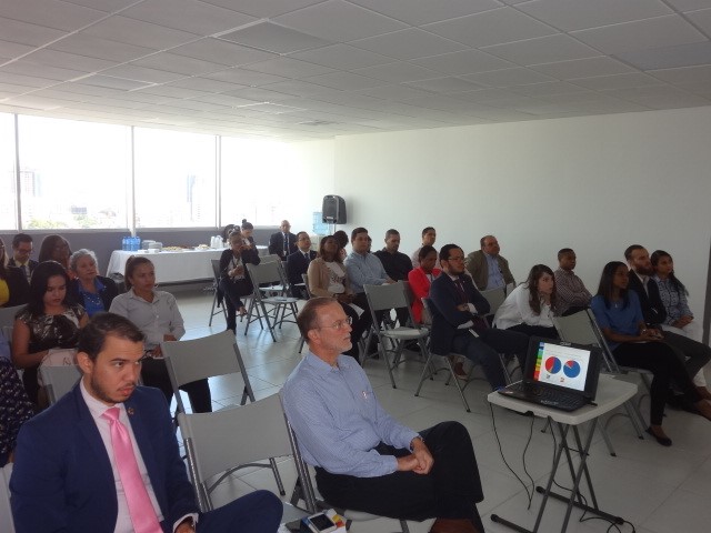 participantes de la primer mesa de dialogo