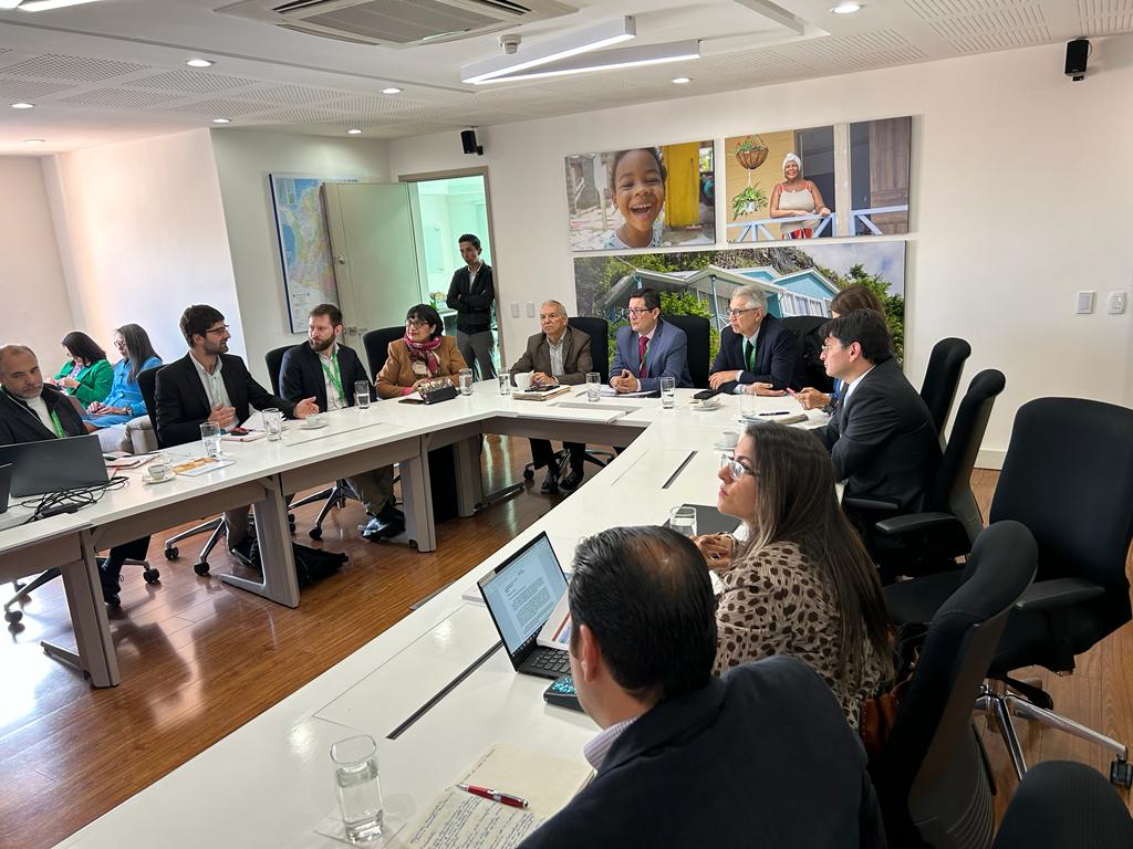 Mision Interdivisional Promoviendo la electromovilidad en Colombia
