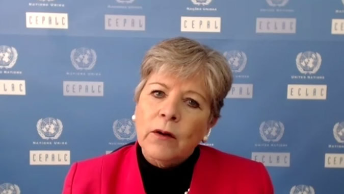 Alicia Bárcena, ECLAC's Executive Secretary, during her presentation.