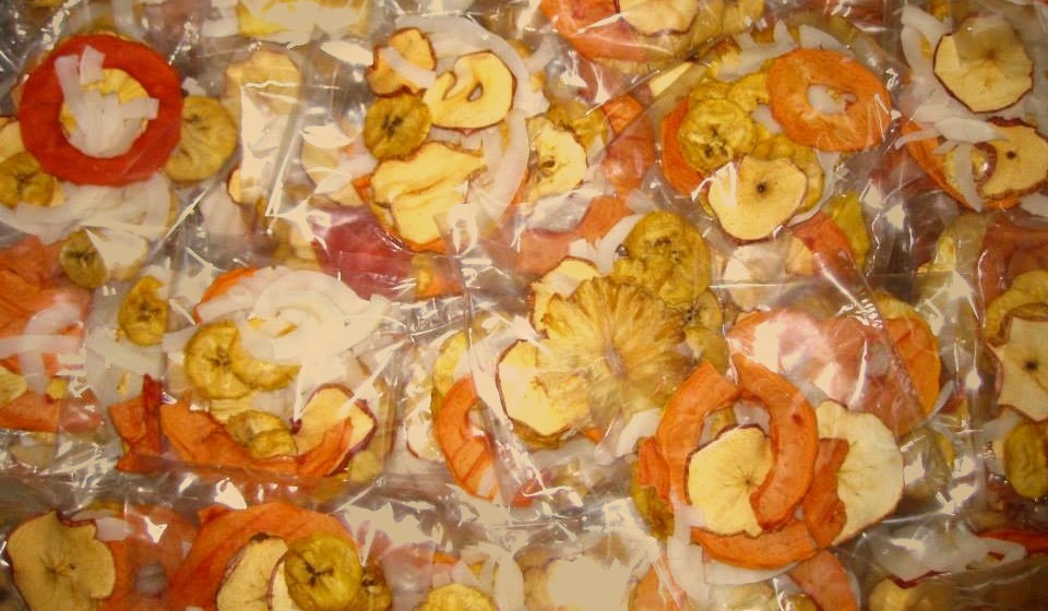 La posibilidad de exportar frutas deshidratadas sienta las bases para la  cadena de valor de snacks saludables en El Salvador