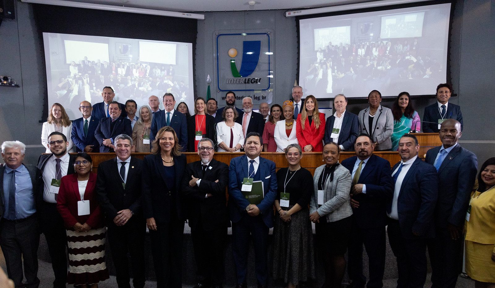 Fotografía grupal oficial de la cumbre.