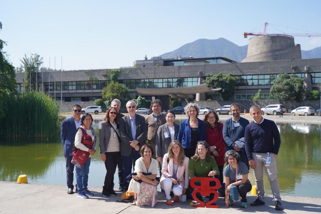 Foto grupal en encuentro sobre el proyecto “Integración y gobernanza innovadora de la biodiversidad