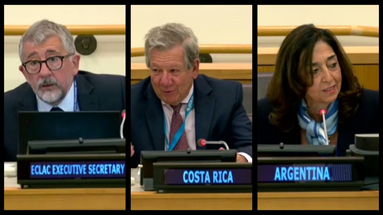 From left to right, Mario Cimoli, ECLAC’s Acting Executive Secretary; Rodrigo Carazo, Permanent Representative of Costa Rica to the United Nations and María del Carmen Squeff, Permanent Representative of Argentina to the United Nations.