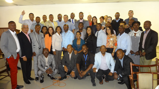 Participantes en la reunión binacional entre Haití y República Dominicana. Participantes en la reunión binacional entre Haití y República Dominicana.