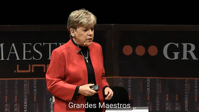 La Secretaria Ejecutiva de la CEPAL, Alicia Bárcena, durante su presentación.