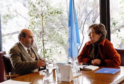 El nuevo Director General de la FAO y la Secretaria Ejecutiva de la CEPAL acordaron reforzar la cooperación entre ambas entidades.