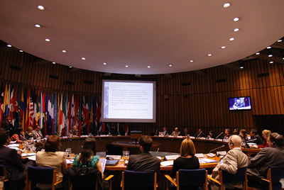 La reunión sobre la aplicación del principio 10 de la Declaración de Río sobre el Medio Ambiente y el Desarrollo se lleva a cabo en la sede de la CEPAL en Santiago, Chile.