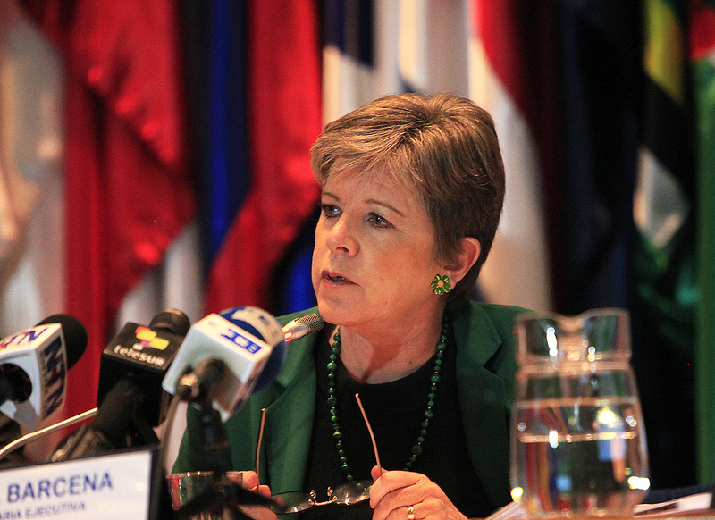 La Secretaria Ejecutiva de la CEPAL, Alicia Bárcena, durante la conferencia de prensa de lanzamiento del Estudio Económico de América Latina y el Caribe 2013.