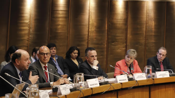 Panel de la sesión Continuidad en la implementación de la Agenda 2030 y nuevos desafíos.