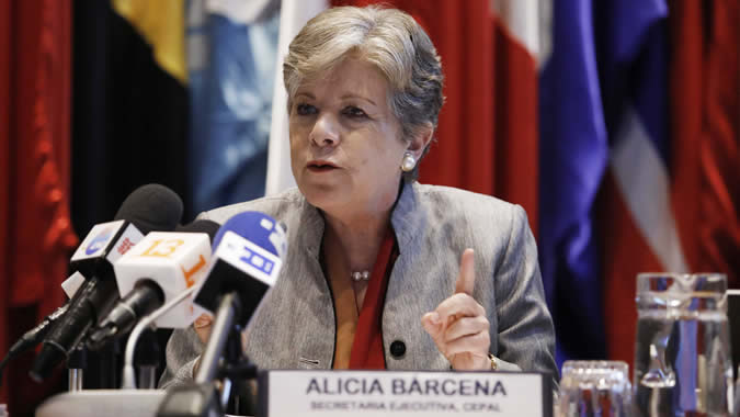 Alicia Bárcena, ECLAC Executive Secretary, during the presentation of the report Social Panorama of Latin America 2019