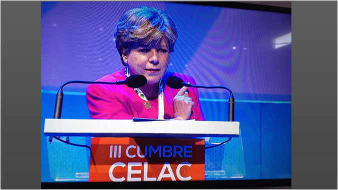 Foto de la Secretaria Ejecutiva de la CEPAL, Alicia Bárcena.