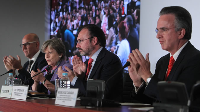 Foto mesa de clausura