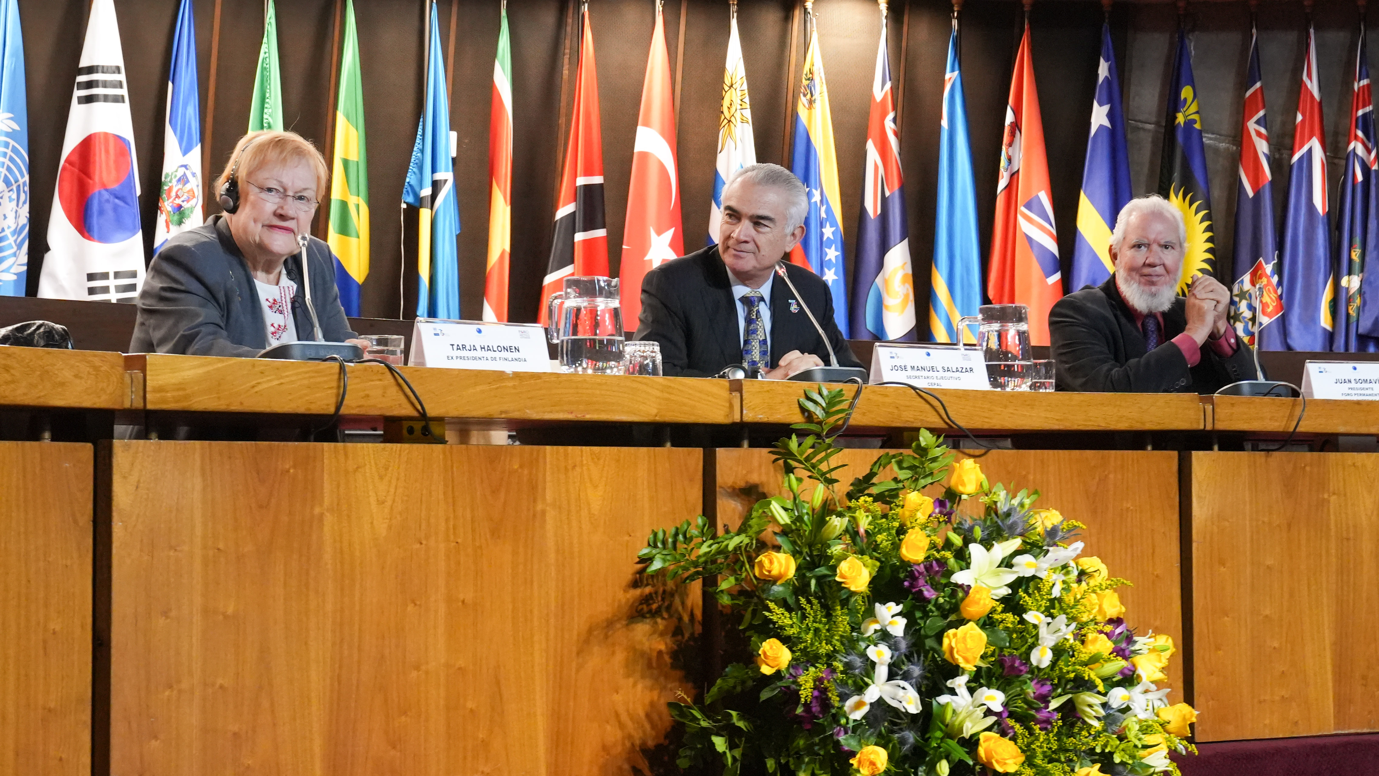 Photo of the presiding table at ECLAC's Raúl Prebisch conference room