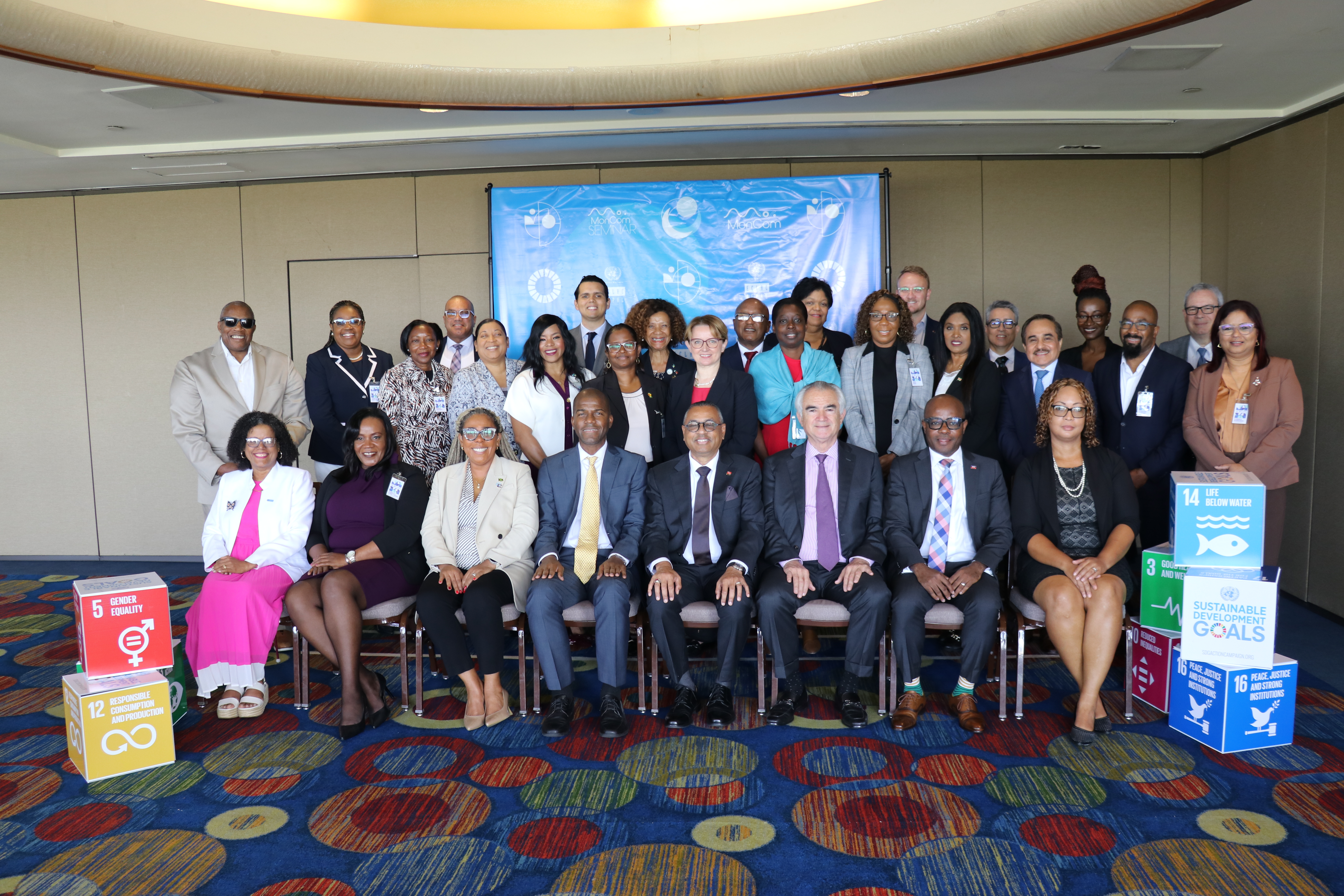 Family photo of the meeting