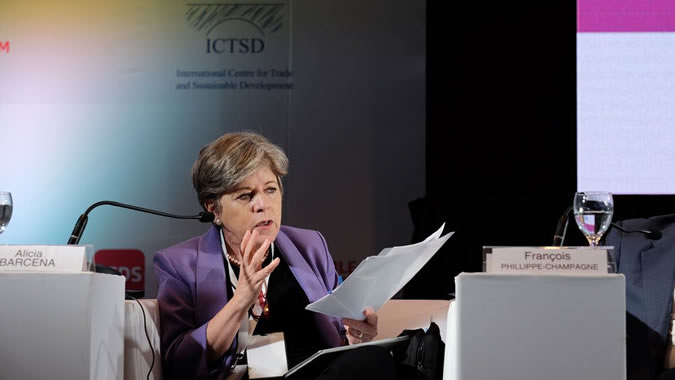 Alicia Bárcena, Secretaria Ejecutiva de la CEPAL, durante el evento Making Trade Work for Gender Equality: From Evidence to Action. Alicia Bárcena, Secretaria Ejecutiva de la CEPAL, durante el evento Making Trade Work for Gender Equality: From Evidence to Action.