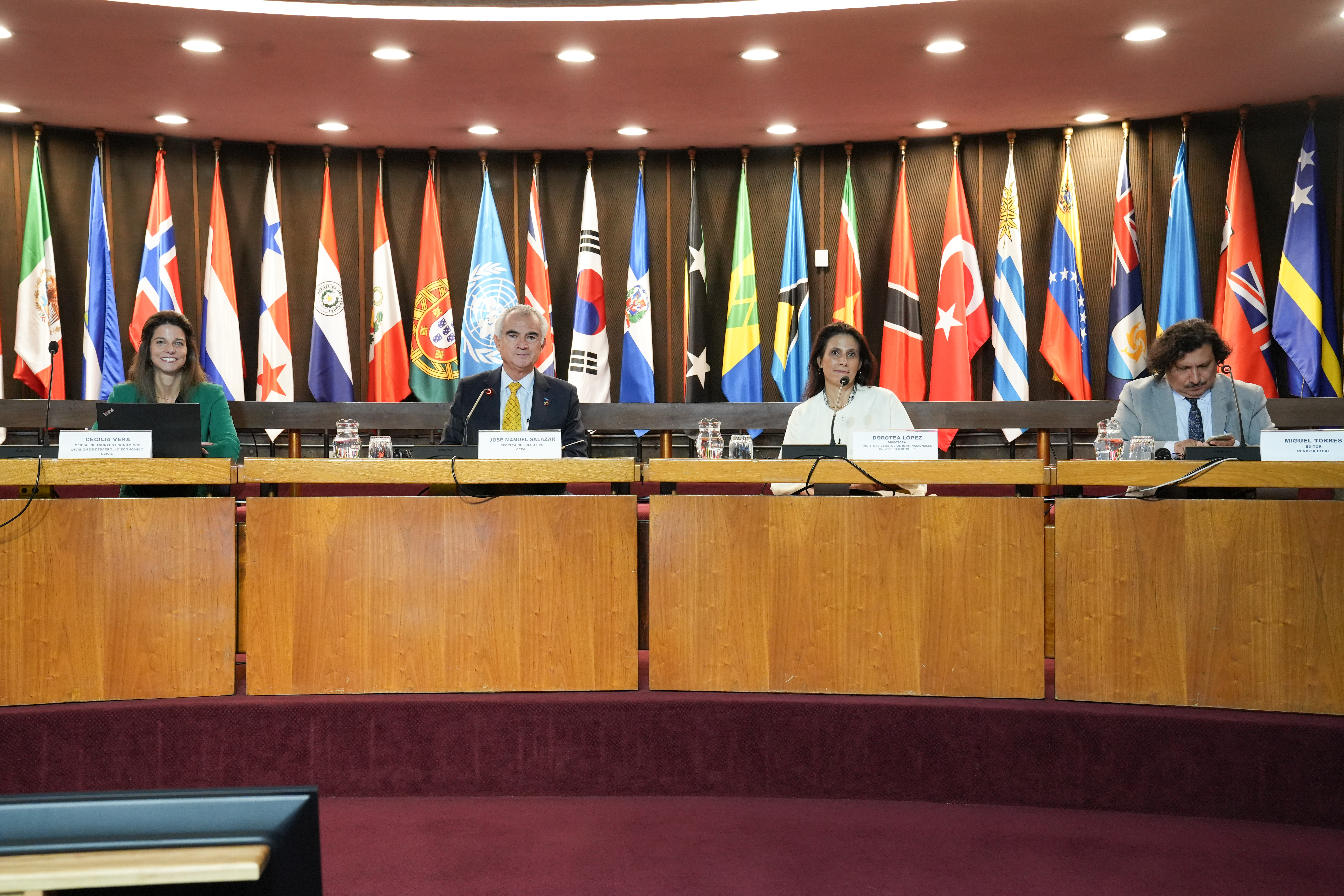 Photo of the main table of the room