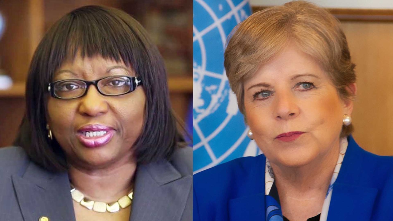 De derecha a izquierda, Alicia Bárcena, Secretaria Ejecutiva de la CEPAL y Carissa Etienne, Directora de la OPS.